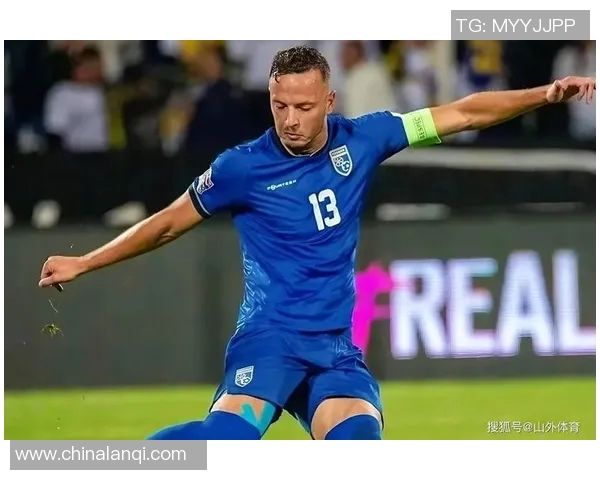 足球巨星特色分析：从技巧到风格全面解析各位球员的独特魅力