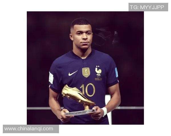 香港足坛传奇：十大华人足球球星的辉煌历程与成就解析