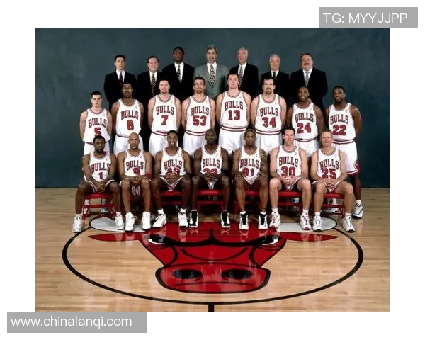 足球星河战舰荣耀征程再起全面演绎绿茵豪门辉煌传奇