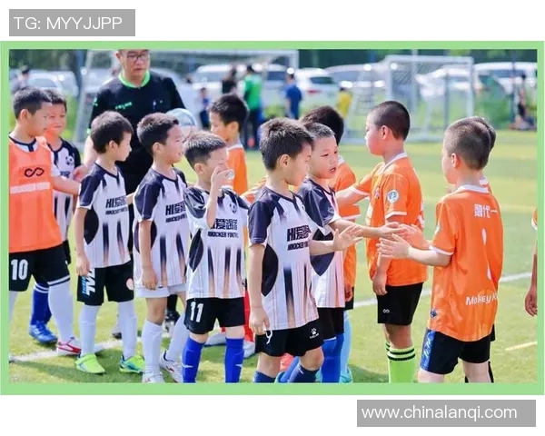 青岛足球明星崛起:从青训到职业赛场的辉煌历程与未来展望